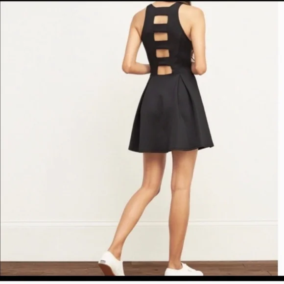 Abercrombie & Fitch Black Jersey Mini Dress - Size XS - Picture 2 of 6